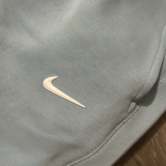 Nike Women's Sky Blue Ski Jacket - Picture 6 of 8